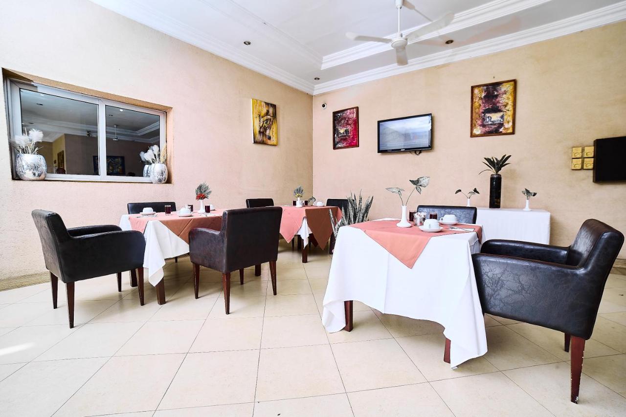 Dunia Hotel Bamako Centre Εξωτερικό φωτογραφία